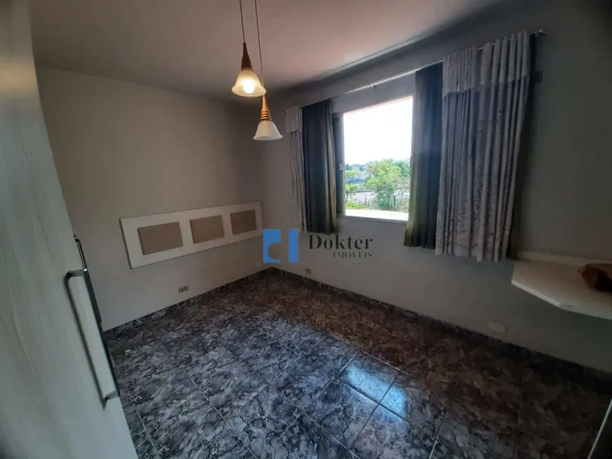 Foto do imóvel - Sobrado à venda com 3 quartos, 2 suítes, 180 m², 3 banheiros e 2 vagas na garagem em