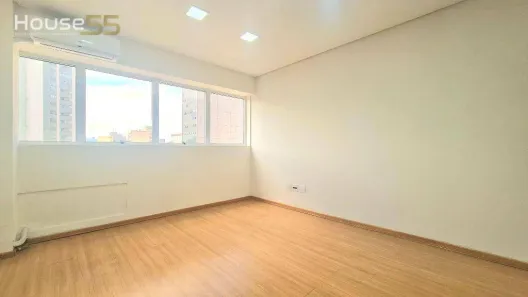 Conjunto Comercial / Sala à venda, 22m² no Centro, Curitiba