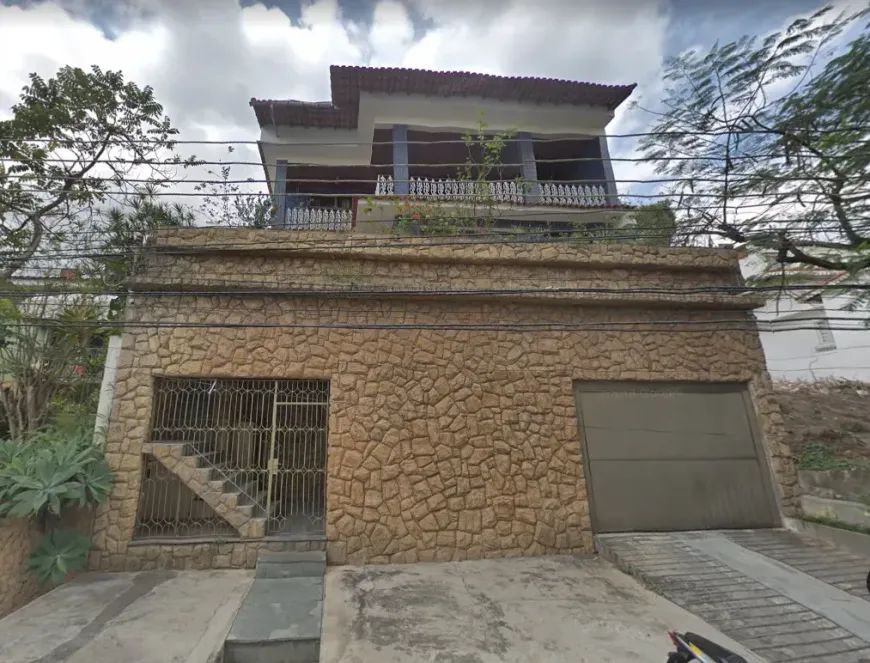 Foto do imóvel - Casa á venda no Centro de Nova Iguaçu, na região nobre.