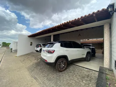 Casa de Condomínio com 3 Quartos à venda, 200m² no Saci, Teresina