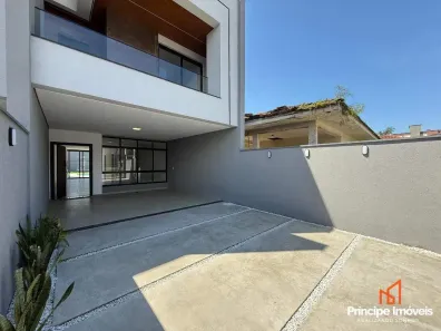 Casa com 3 Quartos à venda, 175m² no Santo Antônio, Joinville