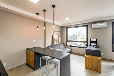 Studio com 1 Quarto para alugar, 28m² no Centro, Curitiba