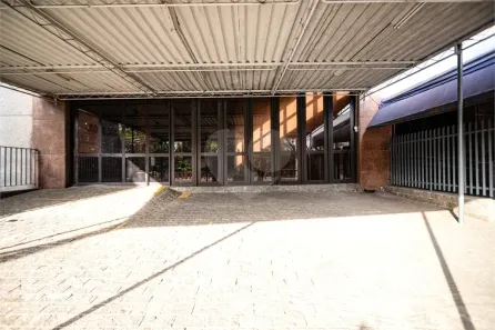 Prédio Inteiro para alugar, 3064m² no Liberdade, São Paulo