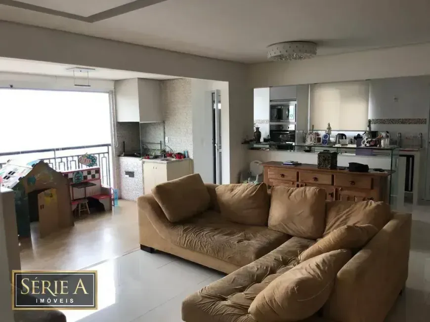 Foto do imóvel - Apartamento à venda com 3 quartos, 1 suíte, 108 m², 4 banheiros e 4 vagas próximo ao Metrô.