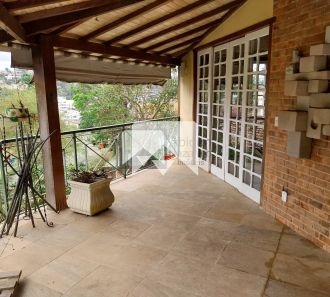 Casa com 5 Quartos à venda, 750m² no Badu, Niterói