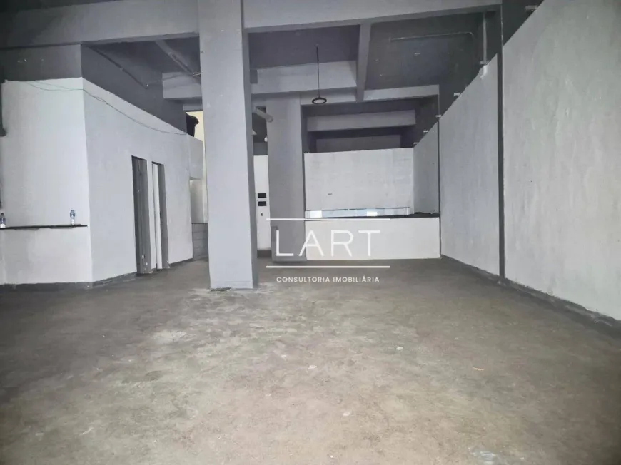 Foto do imóvel - Ponto comercial/Loja/Box para alugar com 256 m², 2 banheiros