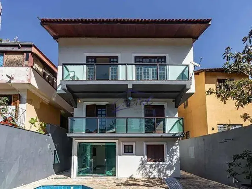 Foto do imóvel - Casa para alugar com 4 quartos, 4 suítes, 600 m², 7 banheiros e 3 vagas na garagem em