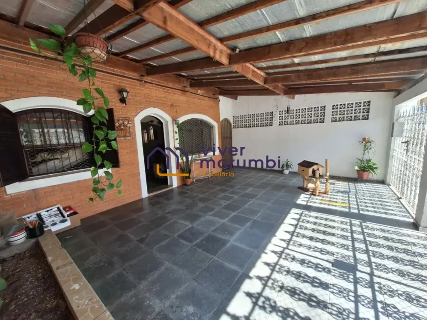 Foto do imóvel - Casa à venda com 2 quartos, 3 banheiros, 120 m², 2 vagas e quintal em