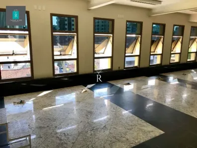 Sobrado com 4 Quartos para alugar, 405m² no Centro, Florianópolis