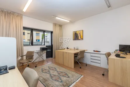 Conjunto Comercial / Sala à venda, 37m² no Centro, Curitiba