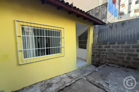 Casa com 2 Quartos para alugar, 89m² no Centro, Florianópolis
