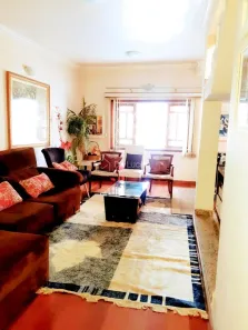 Sobrado com 5 Quartos à venda, 280m² no Vila Elza, Campinas