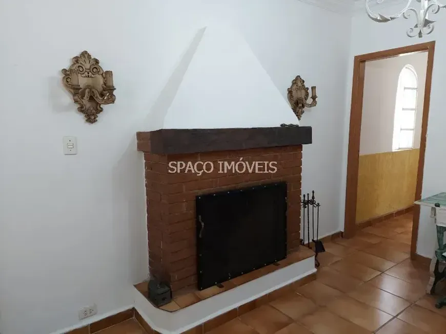 Foto do imóvel - Sobrado à venda com 3 quartos, 1 suíte, 3 banheiros e 2 vagas na garagem em
