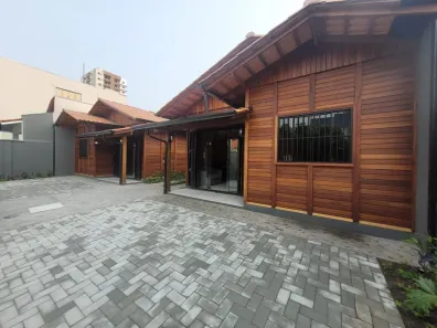 Casa com 2 Quartos para alugar, 40m² no Centro, Itajaí