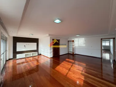 Apartamento com 4 Quartos para alugar, 239m² no Centro, Divinópolis