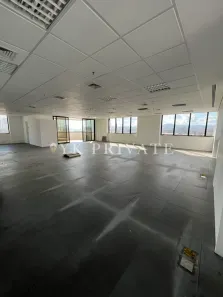 Conjunto Comercial / Sala à venda, 300m² no Parque Industrial Tomas Edson, São Paulo