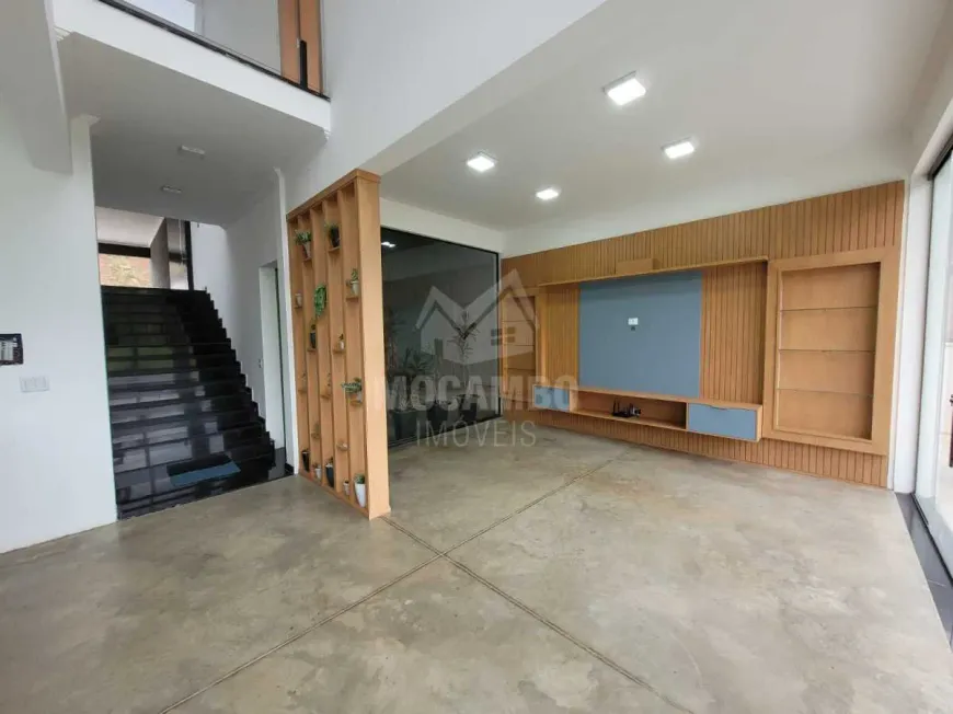 Foto do imóvel - Casa de condomínio para alugar com 330 m², 3 quartos, 4 banheiros, 6 vagas