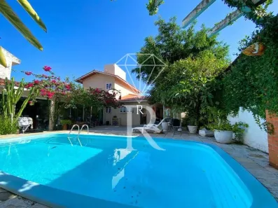 Sobrado com 5 Quartos para alugar, 150m² no Campeche, Florianópolis