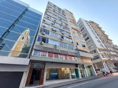 Conjunto Comercial / Sala à venda, 30m² no Centro, Florianópolis
