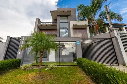 Casa com 3 Quartos à venda, 141m² no Água Verde, Curitiba