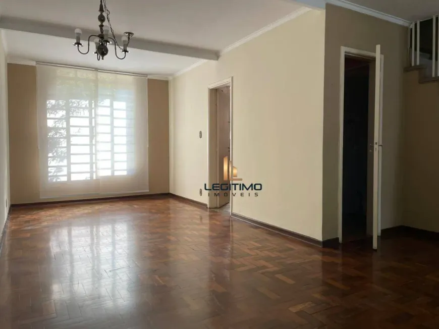 Foto do imóvel - Sobrado para alugar com 3 quartos, 3 banheiros, 2 vagas e aceita animais em