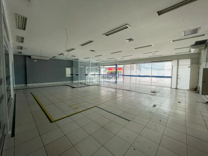 Foto do imóvel - Ponto comercial/Loja/Box para alugar com 3 banheiros, 400 m² e ar-condicionado em