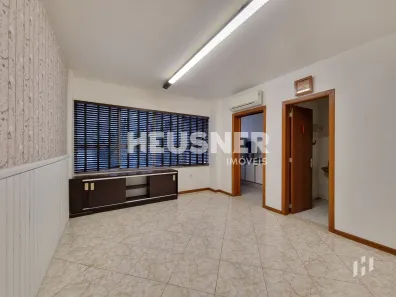 Conjunto Comercial / Sala à venda, 32m² no Centro, Novo Hamburgo