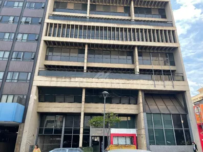 Conjunto Comercial / Sala com 4 Quartos à venda, 329m² no Centro, Campinas