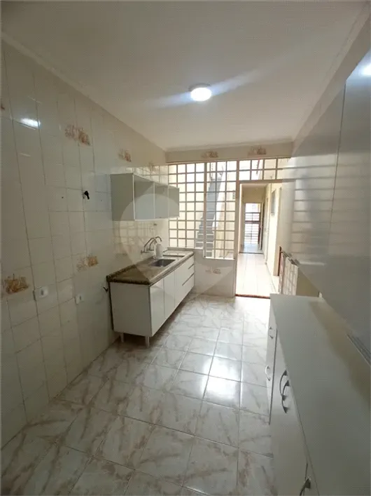 Foto do imóvel - Casa para alugar com 2 quartos, 2 banheiros, 1 vaga na garagem e 120 m² em