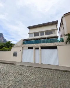 Prédio/Edifício Inteiro com 8 Quartos à venda, 425m² no Maruípe, Vitória