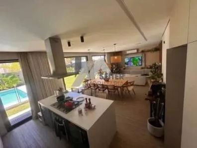 Casa com 4 Quartos à venda, 233m² no Campeche, Florianópolis