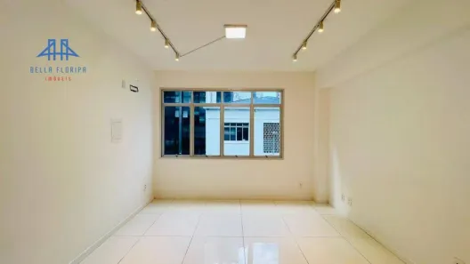 Conjunto Comercial / Sala para alugar, 17m² no Centro, Florianópolis