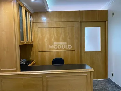 Conjunto Comercial / Sala para alugar, 25m² no Martins, Uberlândia