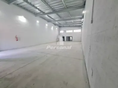 Prédio/Edifício Inteiro para alugar, 300m² no Parque Paduan, Taubaté