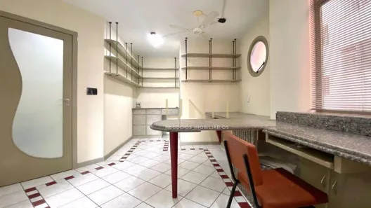 Conjunto Comercial / Sala à venda, 50m² no Centro, Florianópolis