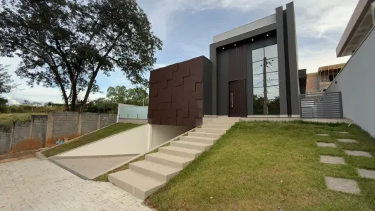 Casa de Condomínio com 4 Quartos à venda, 305m² no Ibituruna, Montes Claros