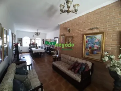 Casa com 3 Quartos à venda, 300m² no Centro, Lorena