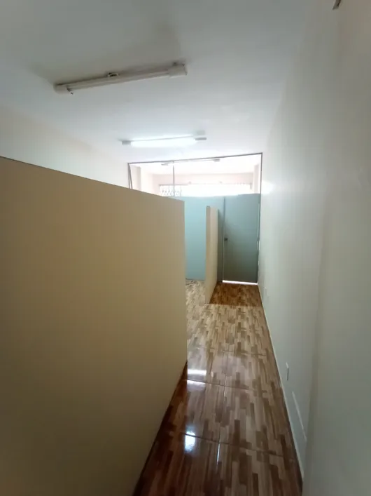 Foto do imóvel - Sala/Conjunto/Escritório para alugar com 30 m², 1 banheiro e próximo à Estação Penha Circular.