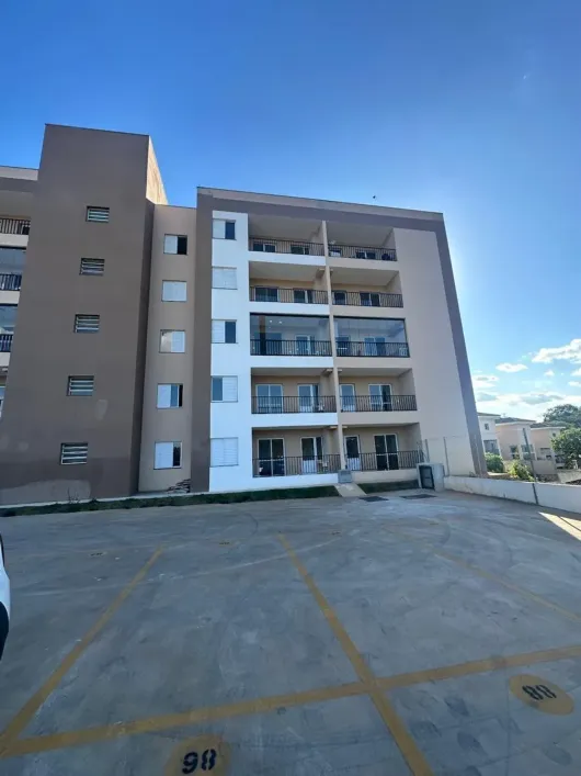 Foto do imóvel - Apartamento à venda com 2 quartos, 1 banheiro, 1 vaga na garagem, piscina e elevador no.