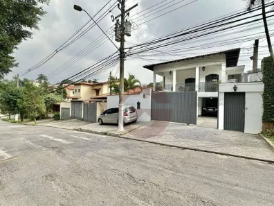Sobrado com 4 Quartos à venda, 432m² no Horizontal Park, Cotia