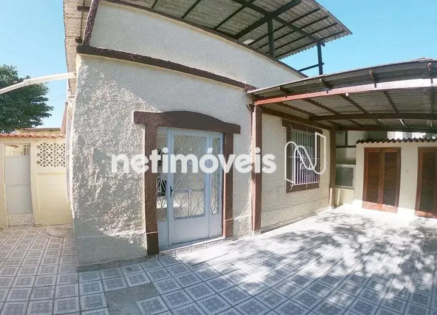 Foto do imóvel - Casa para alugar com 3 quartos, 1 banheiro, 144 m² e 2 vagas na garagem com varanda em