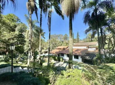 Casa com 3 Quartos para alugar, 473m² no Algarve, Cotia