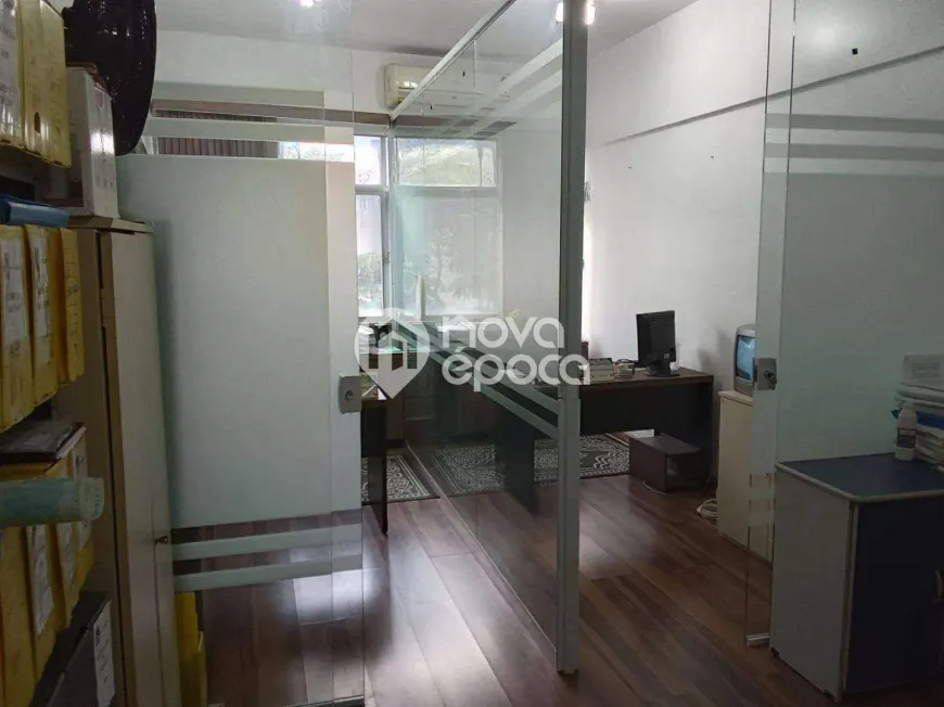 Foto do imóvel - Sala/Conjunto/Escritório à venda com 32 m² e 1 banheiro em