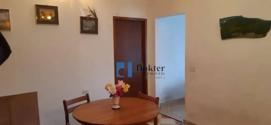 Foto do imóvel - Casa à venda com 2 quartos, 1 suíte, 134 m², 2 banheiros e 2 vagas na garagem em