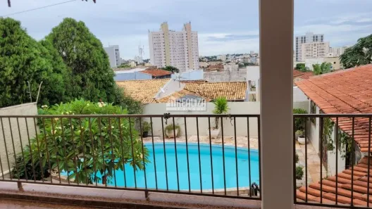 Casa com 5 Quartos para alugar, 476m² no Boa Vista, Uberaba