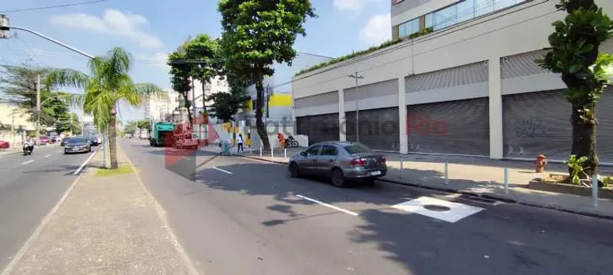Foto do imóvel - Ponto comercial/Loja/Box para alugar com 210 m², 1 banheiro e 1 vaga na garagem em