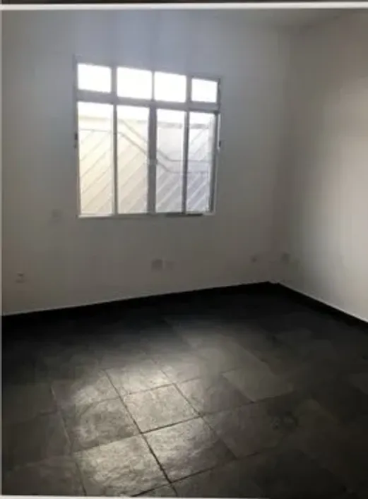 Foto do imóvel - Apartamento para alugar com 2 quartos, 1 banheiro e portaria 24h no condomínio próximo ao Metrô.