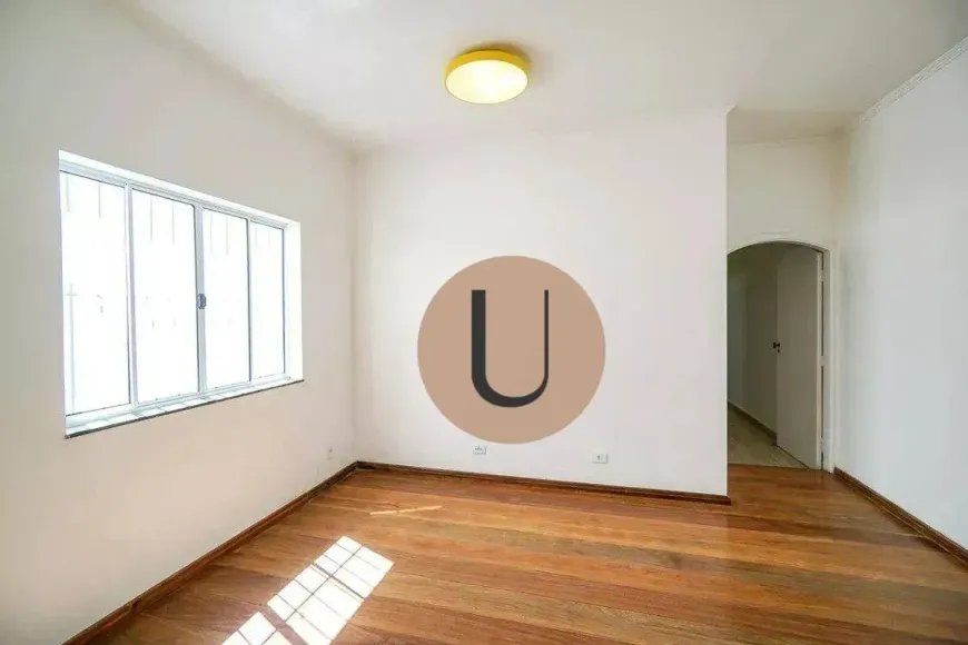 Foto do imóvel - Casa à venda com 3 quartos, 1 suíte, 2 banheiros e 2 vagas, próxima ao Metrô Carrão em
