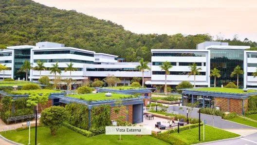 Conjunto Comercial / Sala para venda ou aluguel, 45m² no Saco Grande, Florianópolis