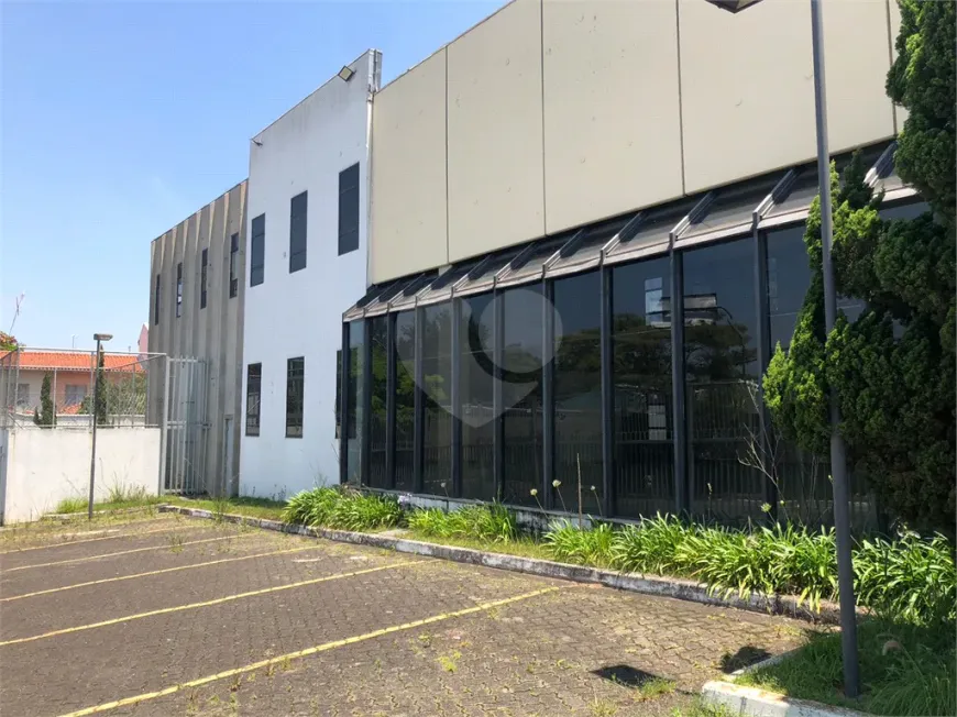 Foto do imóvel - Prédio/Edificio inteiro para alugar com 1640 m², 4 banheiros e 33 vagas na garagem próximo ao.